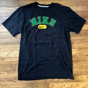 Nike vintage tee M